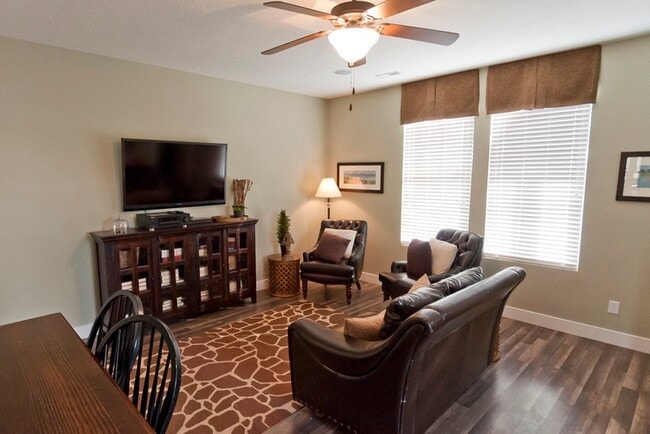 Building Photo - 869 Pantani Ct