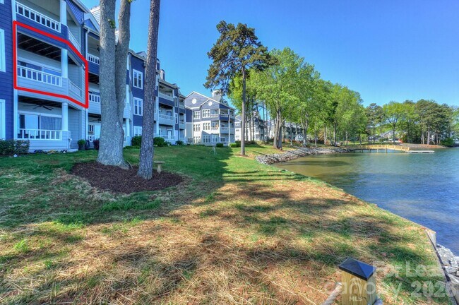 Foto del edificio - 368 Northwest Dr