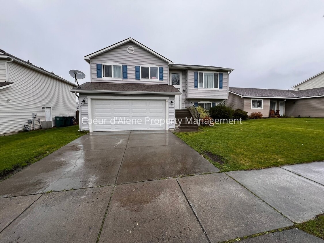 Building Photo - 1235 W Deschutes Ave