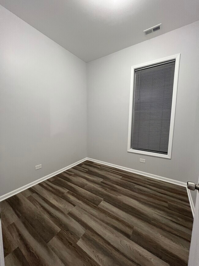 Foto del edificio - 240 W 24th St