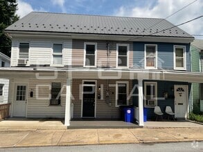 Building Photo - 313 E Burd St