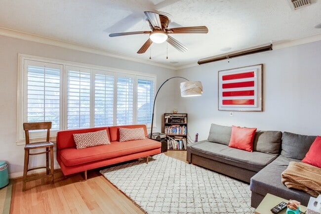 Foto del edificio - 1014 Nashua St