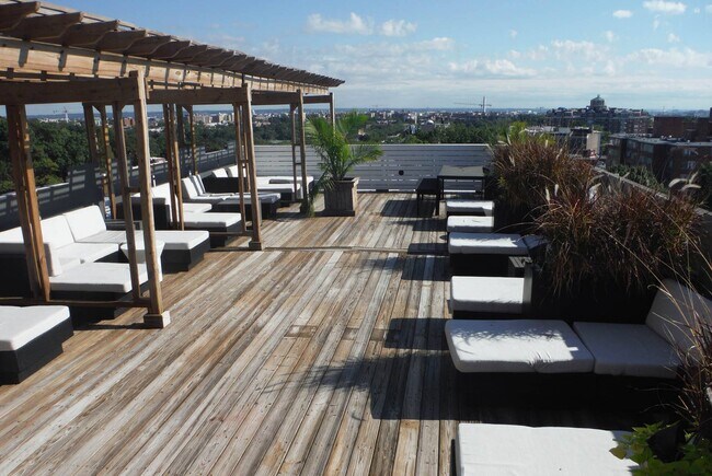 Foto del edificio - The Parkwest Apartments
