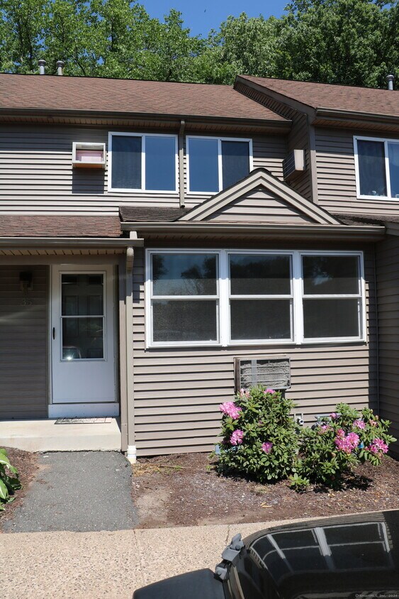Primary Photo - 820 Stafford Ave