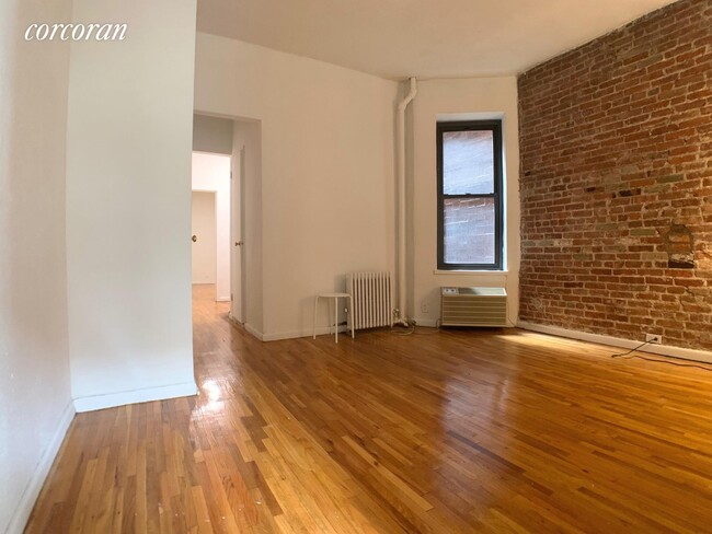 Building Photo - 242 E 77th St