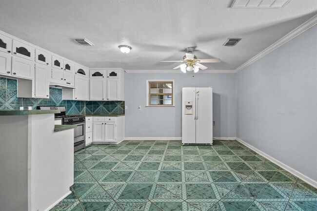Foto del edificio - 7019 Kinney St