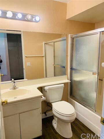 Foto del edificio - 2026 S Bon View Ave