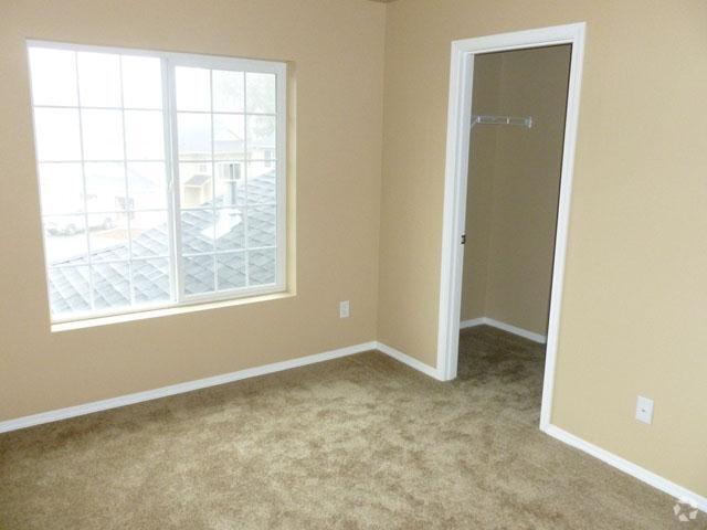 Bedroom - Reed Townhomes