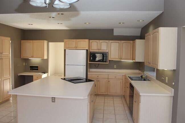 Foto del edificio - 1548 Windy Ridge Ct