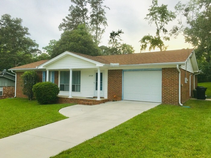 Primary Photo - 2520 Bedford Way