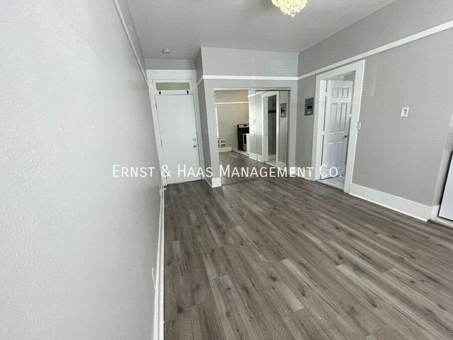 Building Photo - 354 Chestnut Ave