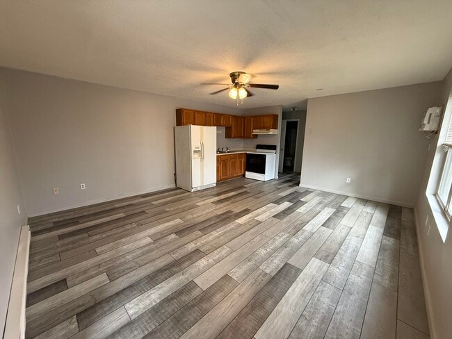 Foto del edificio - 307 N Maple St