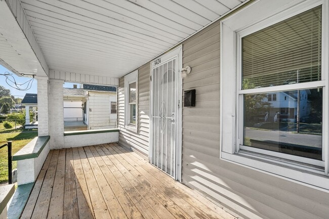 Building Photo - Charming 3BR/1BA Home with Modern Updates ...
