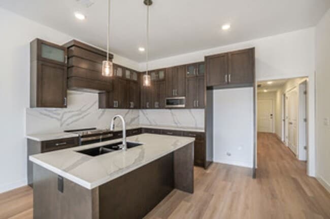 Foto del edificio - 9309 N Lenox-