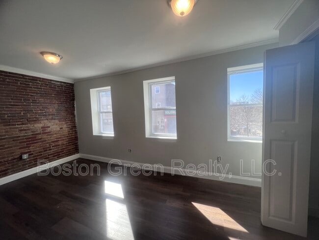 Foto del edificio - 315 Meridian St