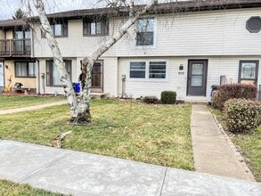 Building Photo - 205 Old Ridge Rd