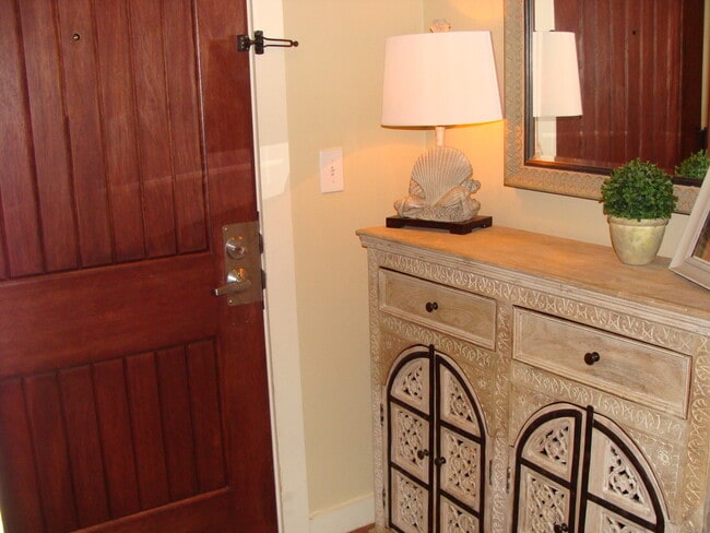 Foto del edificio - 3 bedroom 2 bath furnished condo