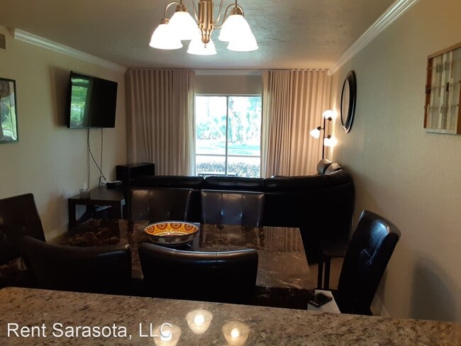 Building Photo - 2 br, 1 bath House - 918 La Costa Circle, #3