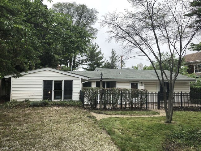 Building Photo - 3 br, 2 bath House - 2720 Park Ln