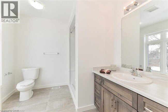 Photo du bâtiment - 46 Franklin St S