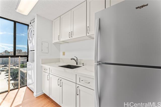 Building Photo - 1415 Liholiho St