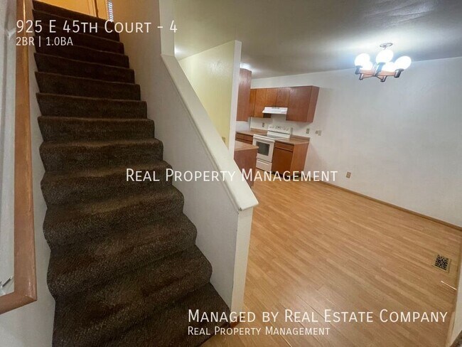 Building Photo - 925 E 45th Ct