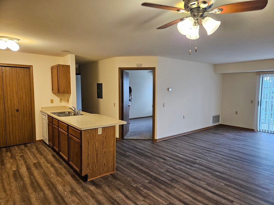 Primary Photo - Century Commons