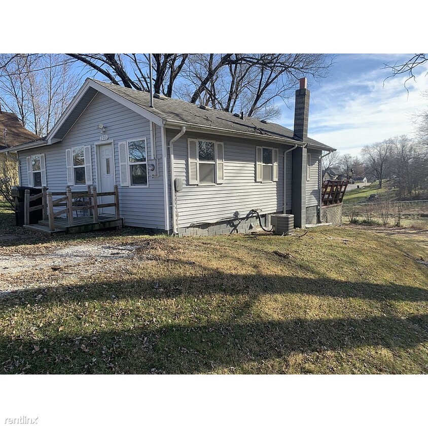 Primary Photo - 2 br, 1 bath House - 205 Northeast 9th Street