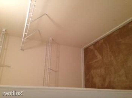 Building Photo - 3 br, 2.5 bath Townhome - 7657 Commerce Ct