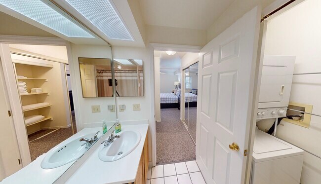 Foto del edificio - River Place Apartments