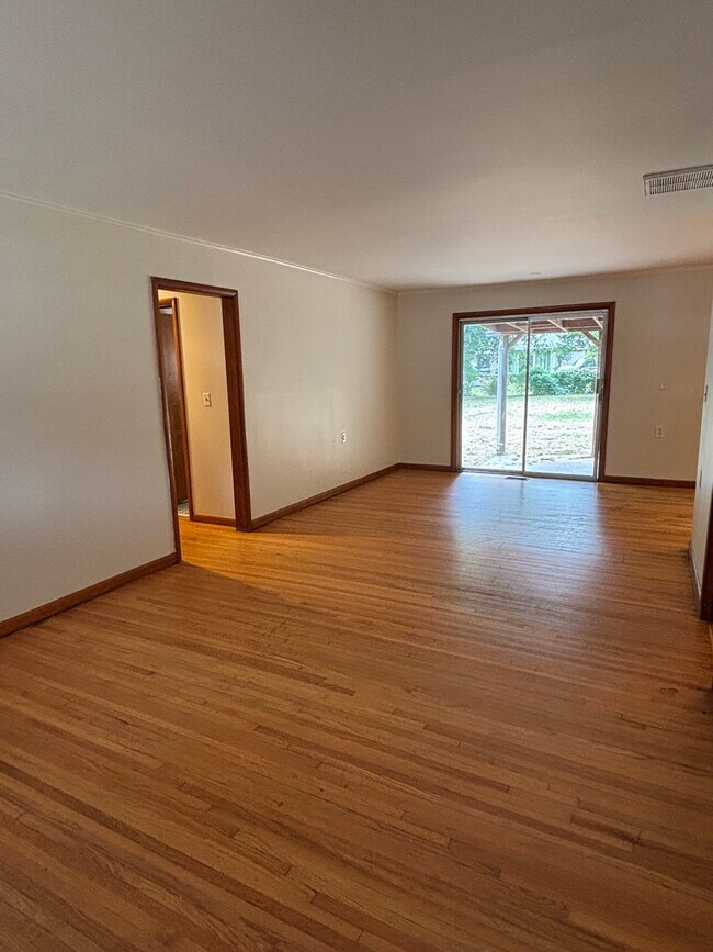 Foto del edificio - 852 N Xenophon Ave