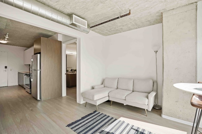 Photo - 2113 S Wabash Ave Apartment