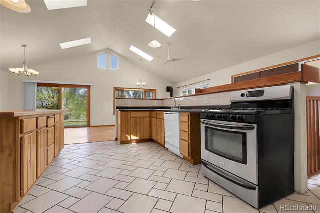 Building Photo - 9864 Pennsylvania Dr