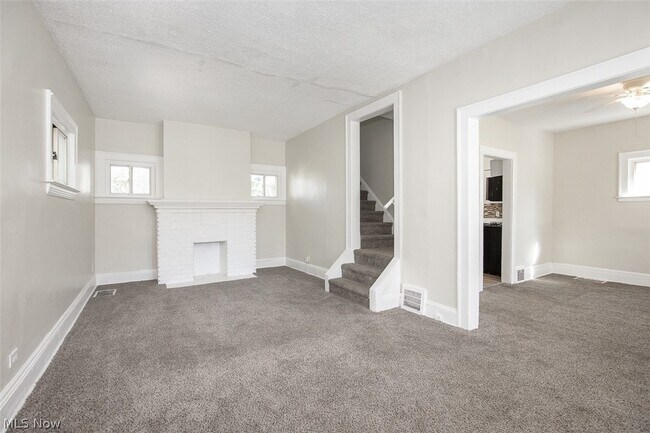 Foto del edificio - 13621 Cranwood Dr