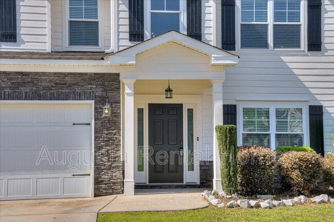 Building Photo - 3814 Berkshire Way