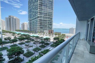 Building Photo - 485 Brickell Ave