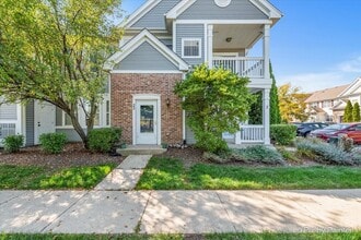 Building Photo - 2215 Aurora Dr