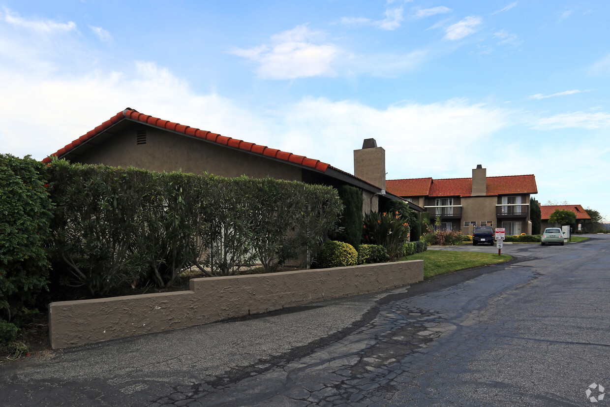 Building Photo - Casa Del Cielo Apartments