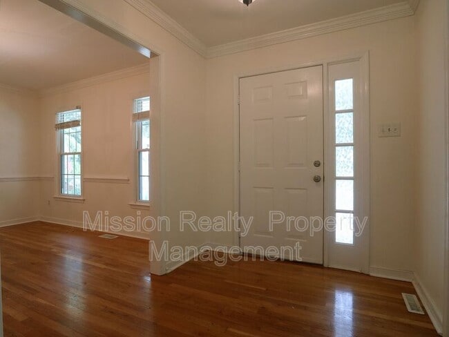 Foto del edificio - 4600 Cedar Cliff Rd