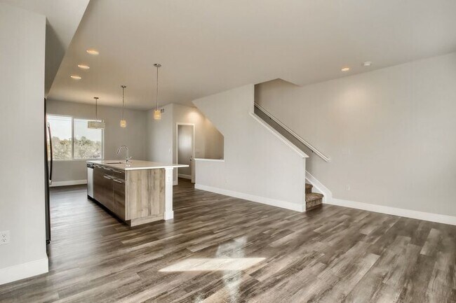 Foto del edificio - 5591 W 11th Pl