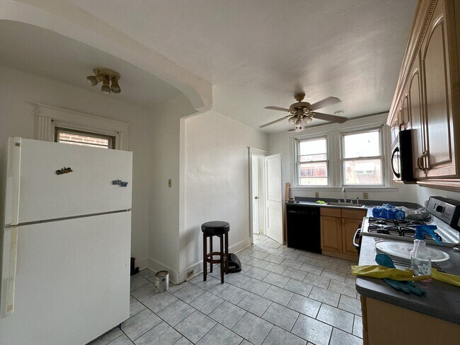 Foto del edificio - 3225 Fanshawe St