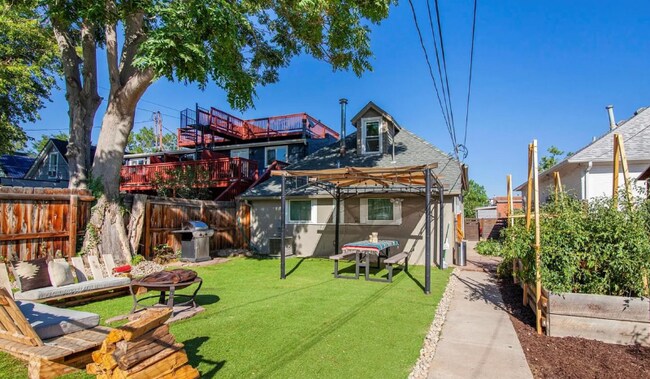 Foto del edificio - 4111 Raritan St