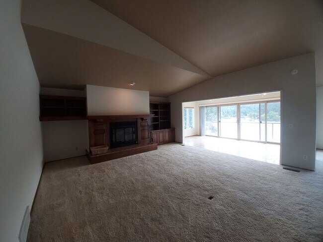 Foto del edificio - Condo on the river