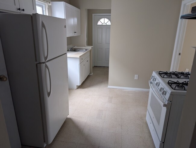 Foto del edificio - 136 Duffy Ave