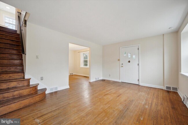 Building Photo - 611 Wynnewood Rd