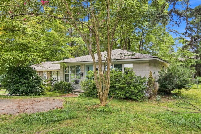 Foto del edificio - Plaza Midwood/Noda Duplex Property