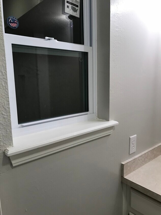 LOW-E windows - 1804 SE 8th St