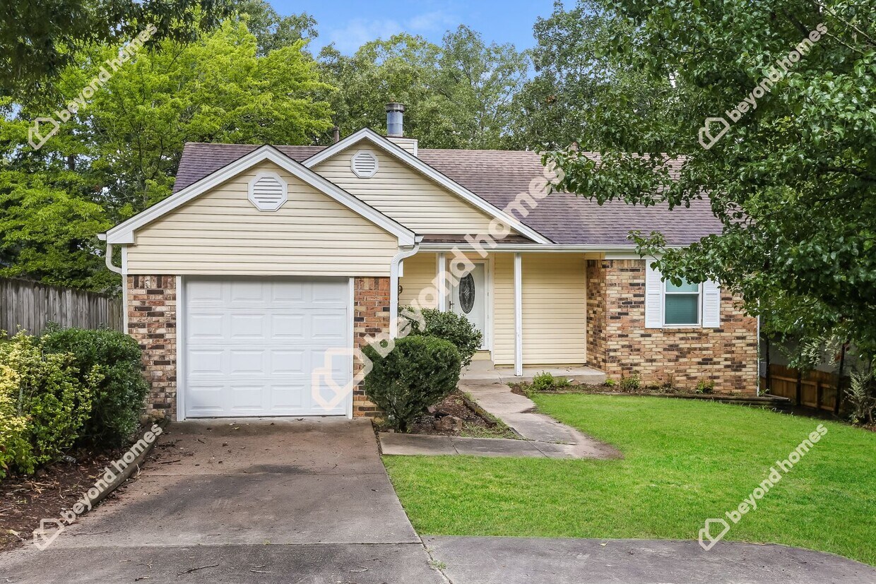 49 Oak Ridge Dr, Maumelle, AR 72113 House Rental in Maumelle, AR