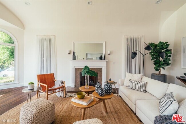 Foto del edificio - 3 br, 3 bath House - 426 N Citrus Ave