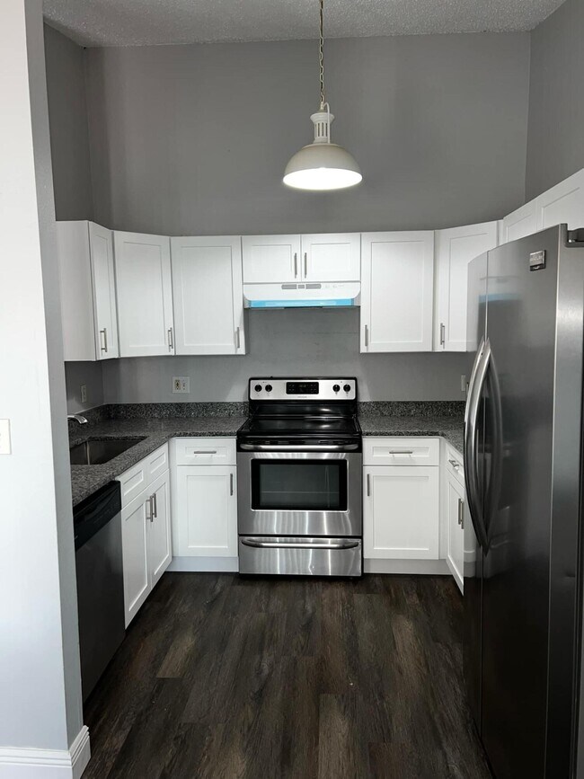Building Photo - 11076 Sacco Dr